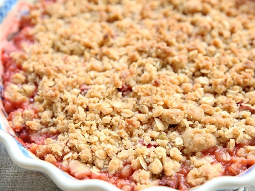 strawberry rhubarb crumble