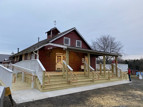 farm store porch